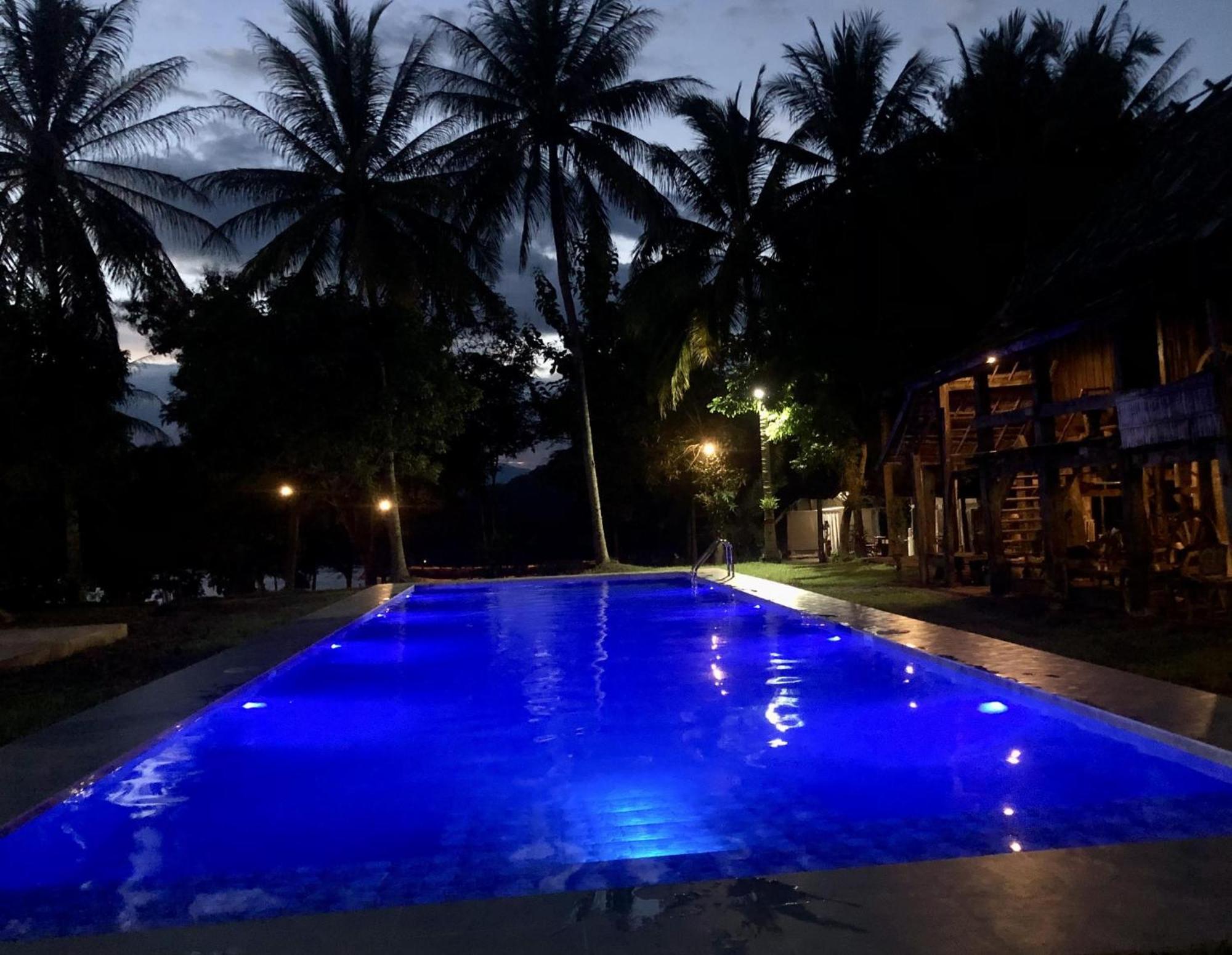 On The Mekong Resort Luangprabang Kültér fotó